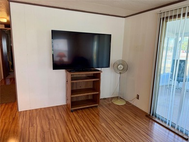 Discover this High Point gem! This charming 2-bedroom, 2-bath on High Point Golf Club, Inc. in Florida - for sale on GolfHomes.com, golf home, golf lot