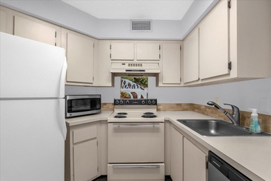 Welcome home to beautiful Ventura Country club! This resort on Ventura Country Club in Florida - for sale on GolfHomes.com, golf home, golf lot