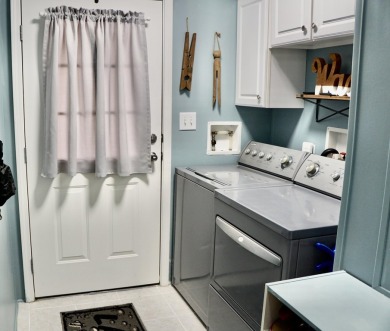 RELAX in this impeccably maintained 2003 Palm Harbor 2 bed/2 on The Club At Pointe West in Florida - for sale on GolfHomes.com, golf home, golf lot