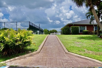 RELAX in this impeccably maintained 2003 Palm Harbor 2 bed/2 on The Club At Pointe West in Florida - for sale on GolfHomes.com, golf home, golf lot