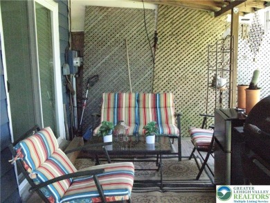 COMFORTABLE SHEPHERD HILLS TOWNHOME. There are 3 bedrooms and 1 on Shepherd Hills Golf Club in Pennsylvania - for sale on GolfHomes.com, golf home, golf lot