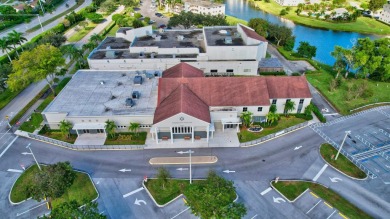 Beautifully appointed Corner unit  with Central AC is offered on Southwinds Golf Course in Florida - for sale on GolfHomes.com, golf home, golf lot