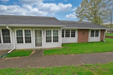 This lovely Baronet model is an end-unit with tasteful upgrades on Leisure Village Golf Course in New York - for sale on GolfHomes.com, golf home, golf lot