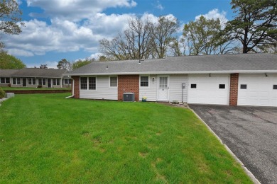 This lovely Baronet model is an end-unit with tasteful upgrades on Leisure Village Golf Course in New York - for sale on GolfHomes.com, golf home, golf lot