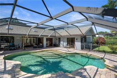 This beautifully updated 3-bed+ den home, seamlessly blends on Gateway Golf and Country Club in Florida - for sale on GolfHomes.com, golf home, golf lot
