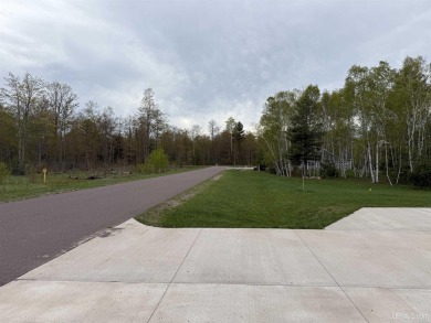 This is still like a brand new home! Seller bought in 2023 and on Portage Lake Golf Course in Michigan - for sale on GolfHomes.com, golf home, golf lot