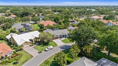 This beautifully updated 3-bed+ den home, seamlessly blends on Gateway Golf and Country Club in Florida - for sale on GolfHomes.com, golf home, golf lot