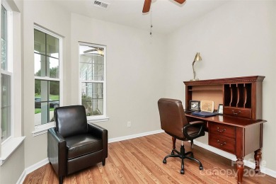 Well-Maintained 3-Bedroom, 2-bath, golf cart included! In the on Carolina Lakes Golf Club, LLC in South Carolina - for sale on GolfHomes.com, golf home, golf lot