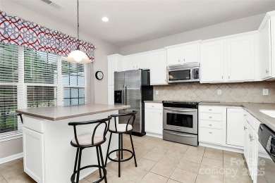 Well-Maintained 3-Bedroom, 2-bath, golf cart included! In the on Carolina Lakes Golf Club, LLC in South Carolina - for sale on GolfHomes.com, golf home, golf lot