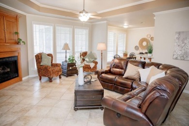 Beautifully cared for home located in the heart of Hideaway! on Hide-A-Way Lake Golf Course in Texas - for sale on GolfHomes.com, golf home, golf lot