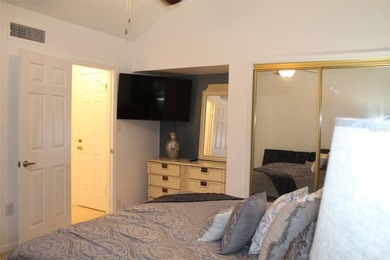 Welcome to this charming 2-bedroom, 2.5-bath condominium located on Errol Estates Country Club in Florida - for sale on GolfHomes.com, golf home, golf lot