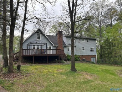 Looking for a home that has it all? Look no further than 820 on Cherokee Country Club in Alabama - for sale on GolfHomes.com, golf home, golf lot