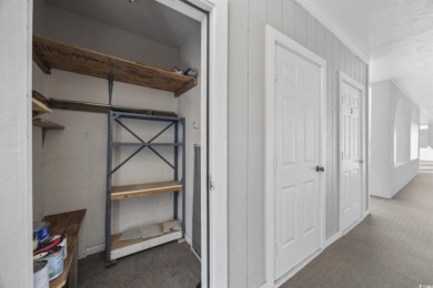 Welcome to this beautiful first-floor, end-unit condo in on The Valley At Eastport in South Carolina - for sale on GolfHomes.com, golf home, golf lot