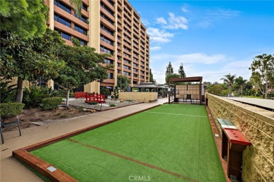 See the Laguna Woods Smart Home that everyone's talking about on Leisure Village Par 3 Golf Course in California - for sale on GolfHomes.com, golf home, golf lot