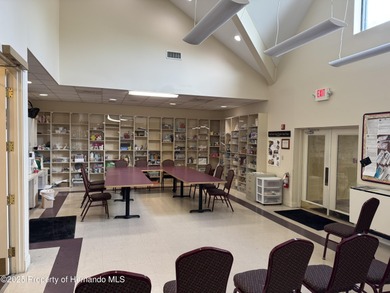 SELLER SAYS BRING AN OFFER! FANTASTIC MOVE IN READY HOME with on Heritage Pines Country Club in Florida - for sale on GolfHomes.com, golf home, golf lot