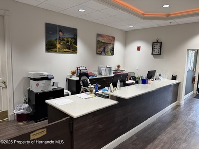 SELLER SAYS BRING AN OFFER! FANTASTIC MOVE IN READY HOME with on Heritage Pines Country Club in Florida - for sale on GolfHomes.com, golf home, golf lot