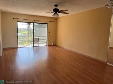 BEAUTIFUL AND CHARMING 2/2 APARTMENT ON THE TOP FLOOR WITH A on Davie Golf Club in Florida - for sale on GolfHomes.com, golf home, golf lot