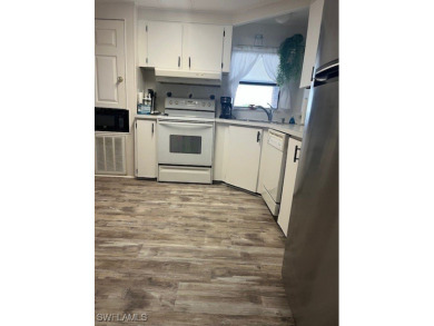 NEW FLOORS, NEW ROOF, INCLUDES PARK CERTIFICATE!!!! Come & Enjoy on Six Lakes Country Club in Florida - for sale on GolfHomes.com, golf home, golf lot