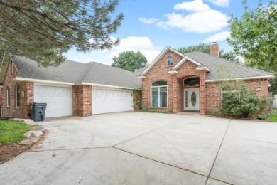 Looking for a beautiful home with plenty of room and right next on Tascosa Country Club in Texas - for sale on GolfHomes.com, golf home, golf lot