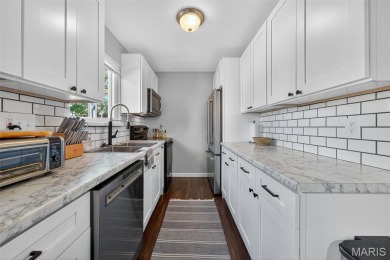 Spacious and updated 3-bedroom, 3-bath townhome with full on Lake Saint Louis Par 3 in Missouri - for sale on GolfHomes.com, golf home, golf lot