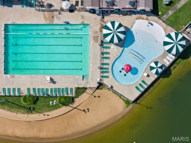 Spacious and updated 3-bedroom, 3-bath townhome with full on Lake Saint Louis Par 3 in Missouri - for sale on GolfHomes.com, golf home, golf lot