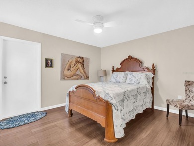 Welcome to easy Florida living in this light and bright, clean on Tarpon Springs Golf Course in Florida - for sale on GolfHomes.com, golf home, golf lot