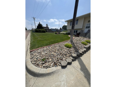 This well-kept split-level home in Winner, SD offers 1,044 sq ft on Winner Country Club in South Dakota - for sale on GolfHomes.com, golf home, golf lot