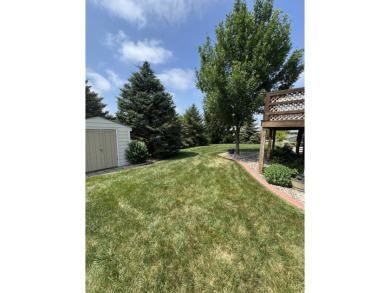 This well-kept split-level home in Winner, SD offers 1,044 sq ft on Winner Country Club in South Dakota - for sale on GolfHomes.com, golf home, golf lot