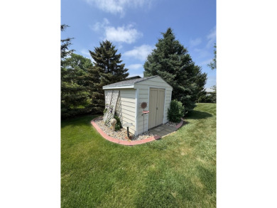 This well-kept split-level home in Winner, SD offers 1,044 sq ft on Winner Country Club in South Dakota - for sale on GolfHomes.com, golf home, golf lot