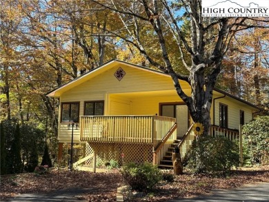 Fabulously located home in the resort community of Linville Land on Land Harbor Golf Course in North Carolina - for sale on GolfHomes.com, golf home, golf lot