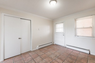 PERFECT GLENVIEW LOCATION..  LARGE 1BR 1BA UNIT OVERLOOKING on Glenview Park Golf Club in Illinois - for sale on GolfHomes.com, golf home, golf lot