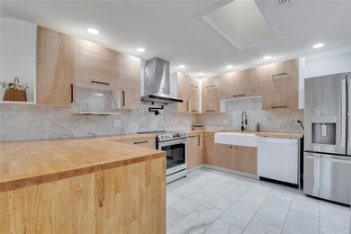 One or more photo(s) has been virtually staged. A rare find in on Windermere Country Club in Florida - for sale on GolfHomes.com, golf home, golf lot