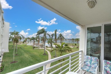 Welcome to your dream retreat! This stunning 2-bedroom on Isla Del Sol Yacht and Country Club in Florida - for sale on GolfHomes.com, golf home, golf lot