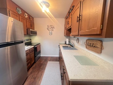 Don't miss out on this beautiful 2 bedroom, 1 bath, Greenbriar on Leisure Village Golf Course in New York - for sale on GolfHomes.com, golf home, golf lot