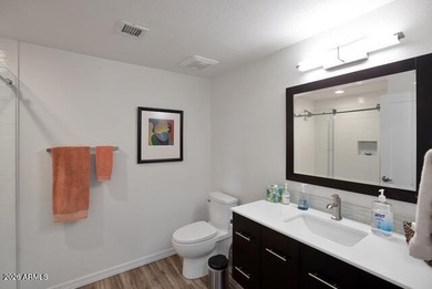 BEAUTIFUL, fully renovated, 2-Bedroom + 2-bath home, with a on Kierland Golf Club in Arizona - for sale on GolfHomes.com, golf home, golf lot