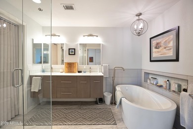 BEAUTIFUL, fully renovated, 2-Bedroom + 2-bath home, with a on Kierland Golf Club in Arizona - for sale on GolfHomes.com, golf home, golf lot