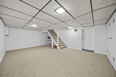Move right in to this Essex Heights bungalow, with 1087 SF of on Ella Sharp Park Golf Course in Michigan - for sale on GolfHomes.com, golf home, golf lot