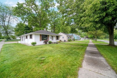 Move right in to this Essex Heights bungalow, with 1087 SF of on Ella Sharp Park Golf Course in Michigan - for sale on GolfHomes.com, golf home, golf lot