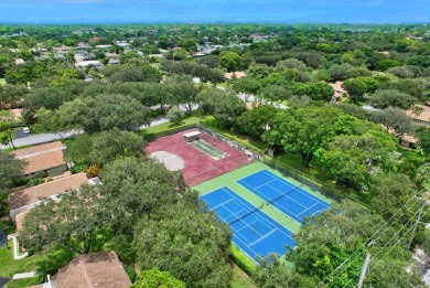 Welcome to this rare find--an exceptional Shadywoods villa in on Lakeview Golf Club in Florida - for sale on GolfHomes.com, golf home, golf lot