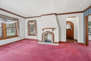 Rare Find in Riverside -- Three-Car Garage!!  Yes, you read that on Arthur B. Sim Park Golf Course in Kansas - for sale on GolfHomes.com, golf home, golf lot