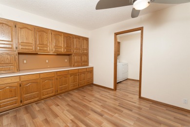 VILLA ALEGRE COURTS town home with BONUS ROOM! Located minutes on DeSoto Golf Course in Arkansas - for sale on GolfHomes.com, golf home, golf lot