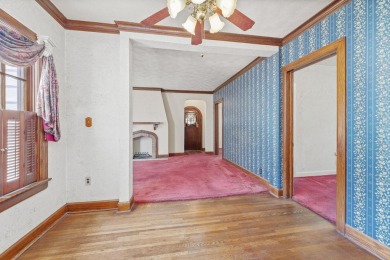 Rare Find in Riverside -- Three-Car Garage!!  Yes, you read that on Arthur B. Sim Park Golf Course in Kansas - for sale on GolfHomes.com, golf home, golf lot