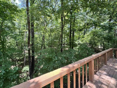 VILLA ALEGRE COURTS town home with BONUS ROOM! Located minutes on DeSoto Golf Course in Arkansas - for sale on GolfHomes.com, golf home, golf lot