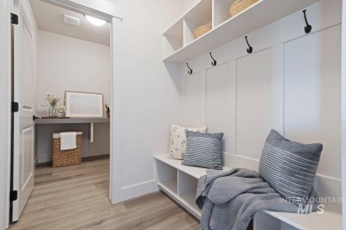 Thoughtfully designed single-level floor plan offers 3 bedrooms on Hunters Point Golf Club in Idaho - for sale on GolfHomes.com, golf home, golf lot