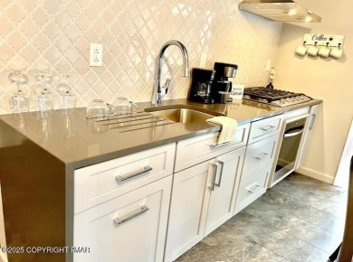 * SIMPLY BEAUTIFUL *  Unique, charming, immaculate 3-bedroom on Pocono Farms Country Club in Pennsylvania - for sale on GolfHomes.com, golf home, golf lot