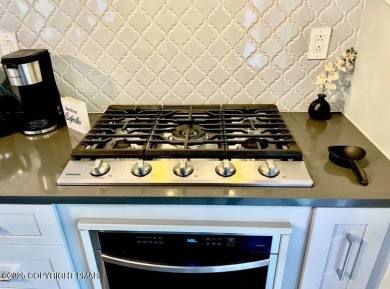 * SIMPLY BEAUTIFUL *  Unique, charming, immaculate 3-bedroom on Pocono Farms Country Club in Pennsylvania - for sale on GolfHomes.com, golf home, golf lot