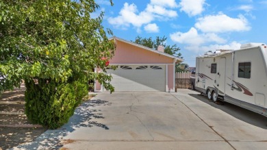 Welcome to this delightful 3-bedroom, 2-bathroom home, boasting on Tierra Del Sol Golf Course in California - for sale on GolfHomes.com, golf home, golf lot