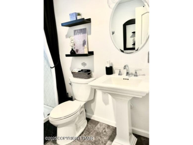 * SIMPLY BEAUTIFUL *  Unique, charming, immaculate 3-bedroom on Pocono Farms Country Club in Pennsylvania - for sale on GolfHomes.com, golf home, golf lot