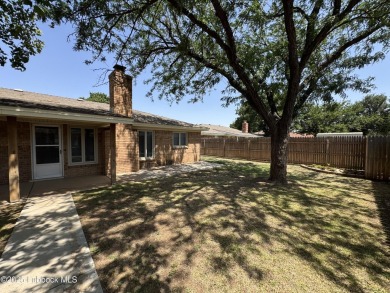 Pristine new listing  in Shadow Hills near golf course with on Shadow Hills Golf Course in Texas - for sale on GolfHomes.com, golf home, golf lot