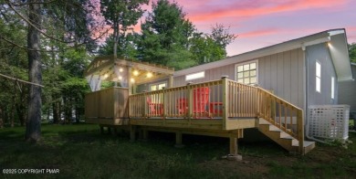 * SIMPLY BEAUTIFUL *  Unique, charming, immaculate 3-bedroom on Pocono Farms Country Club in Pennsylvania - for sale on GolfHomes.com, golf home, golf lot